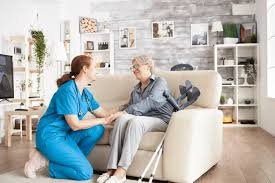 Nurse providing home care assistance for elderly patient, part of reliable oncall docter Kedungu service.